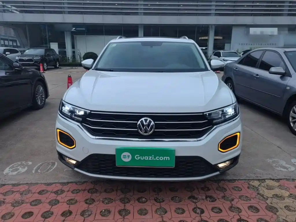 Volkswagen T-Roc — миниатюра 3
