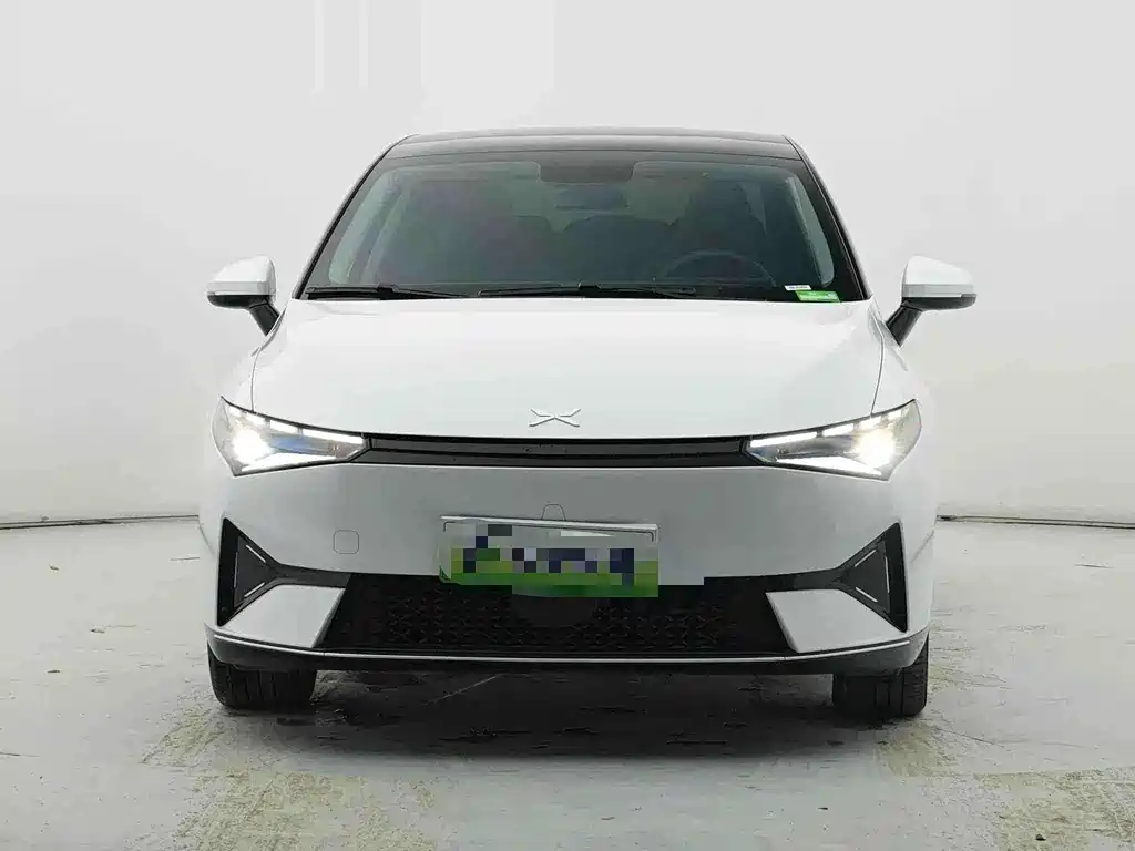 XPeng P5 — миниатюра 2