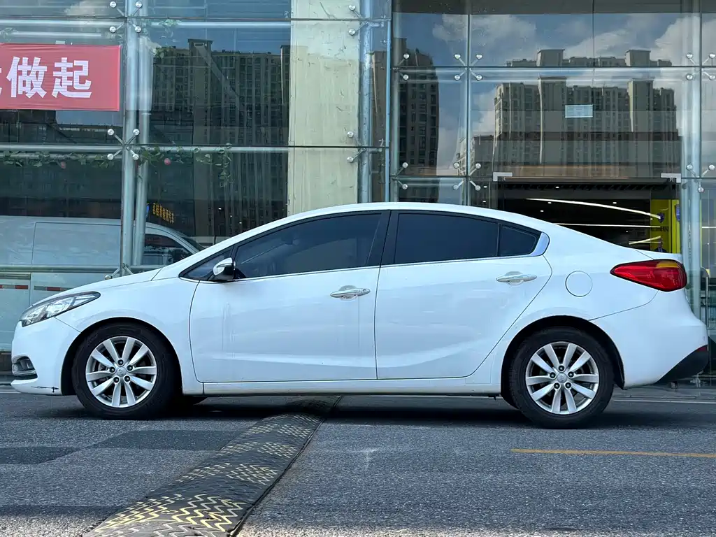 Kia K3 — миниатюра 7