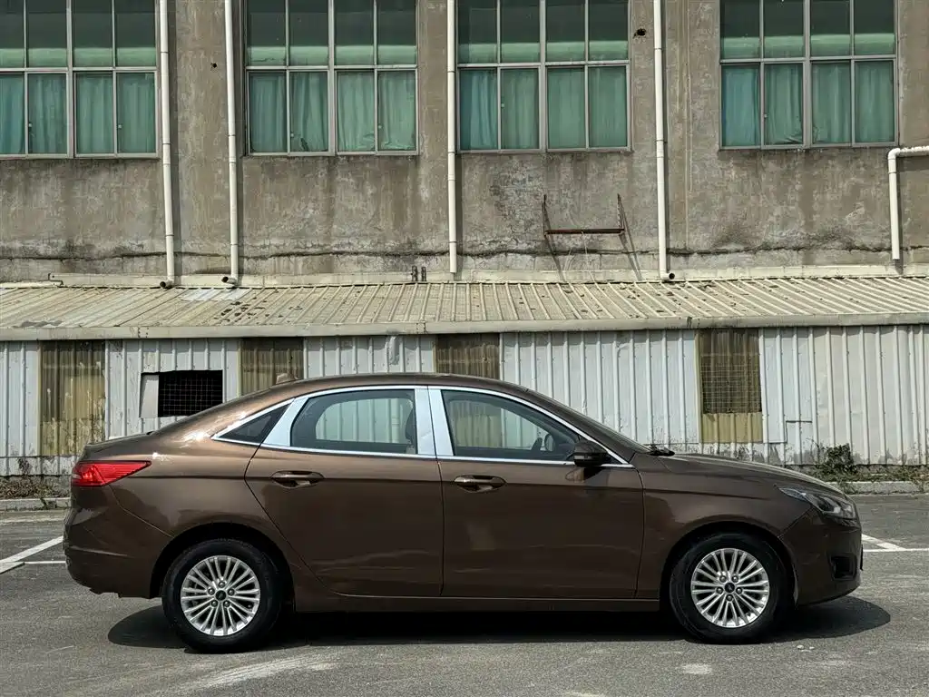 Ford Escort — миниатюра 13