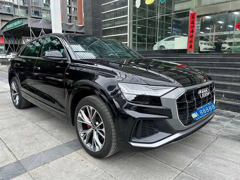 Audi Q8 2021 55 TFSI