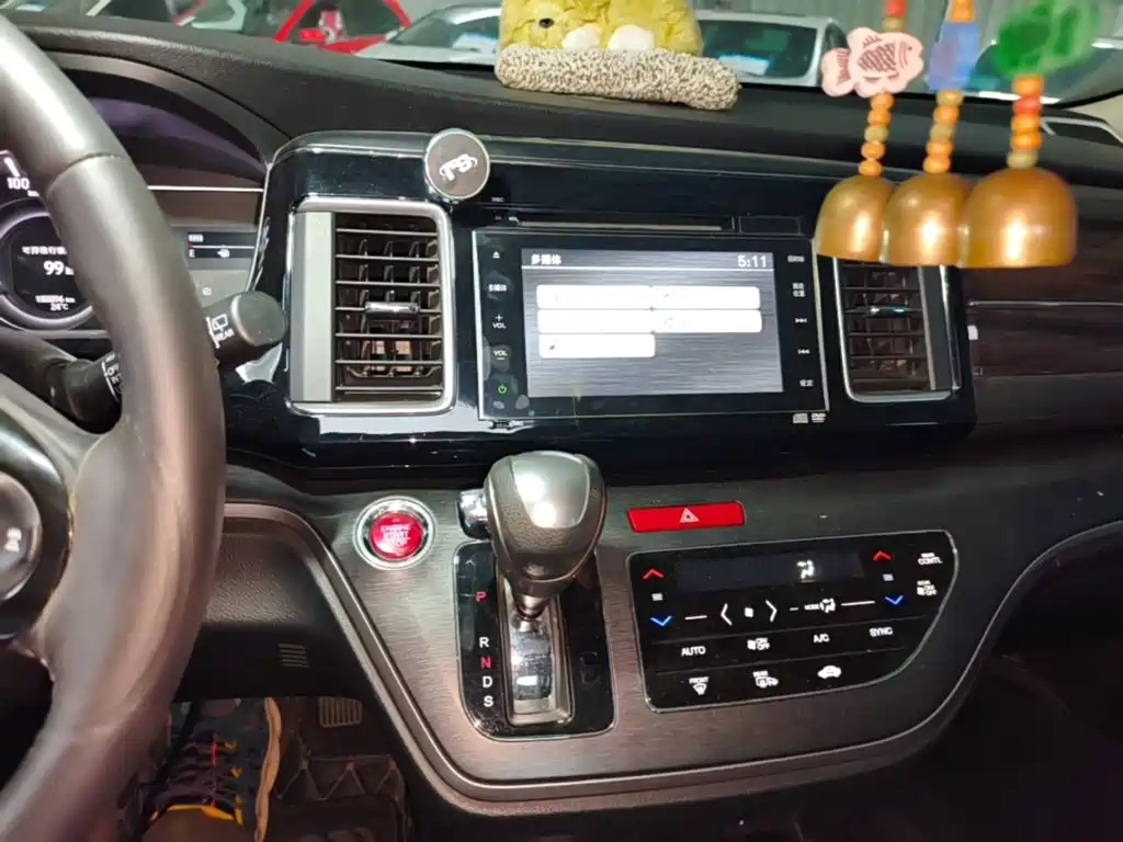 Honda Elysion — миниатюра 13
