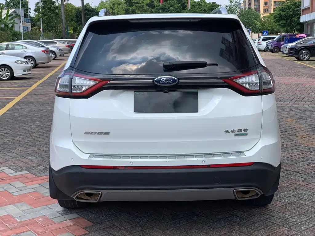 Ford Edge — миниатюра 4