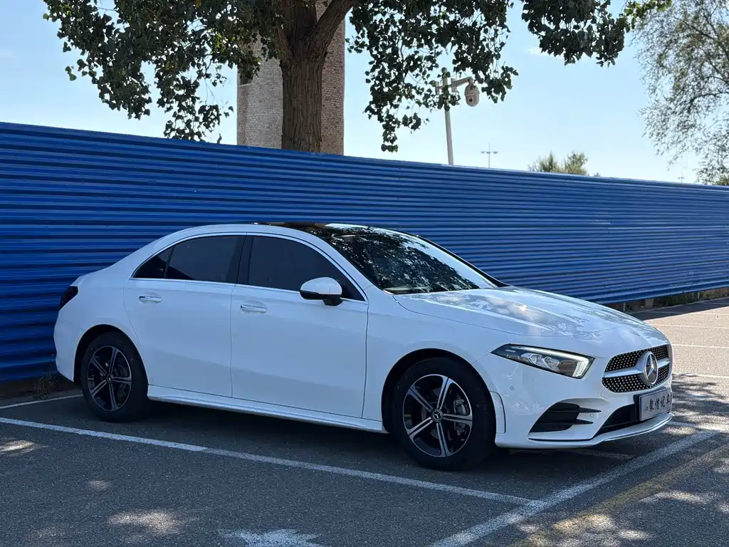 Mercedes-Benz A-Class — миниатюра 3