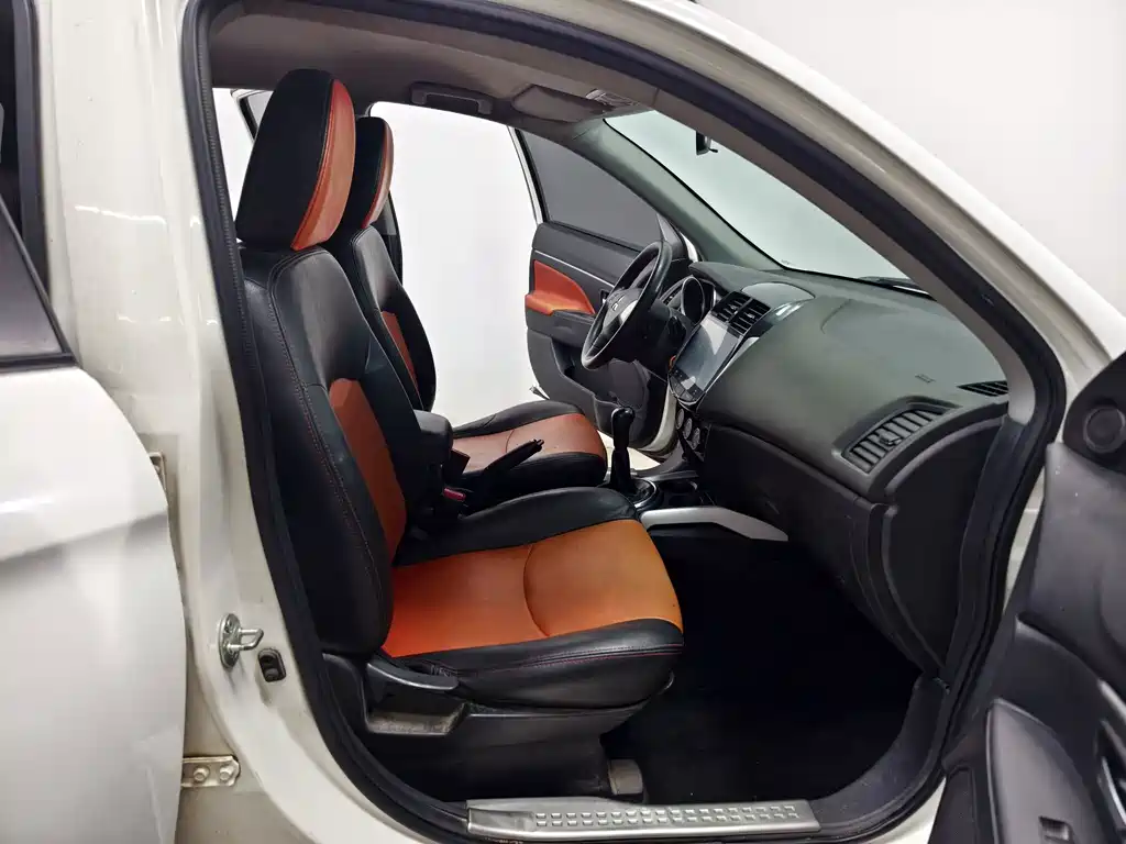 Mitsubishi ASX — миниатюра 13