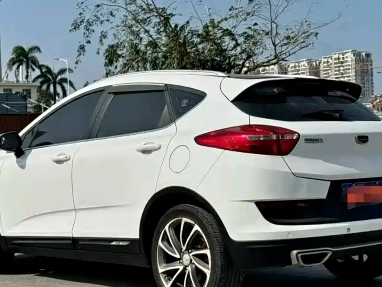 Geely Emgrand GS — миниатюра 10