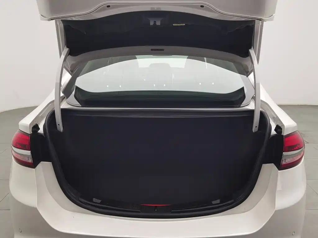 Ford Mondeo — миниатюра 16