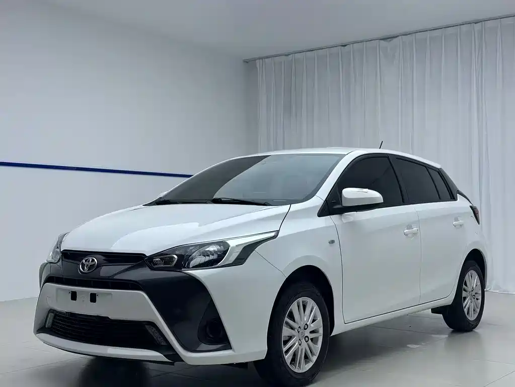 Купить Toyota Yaris L