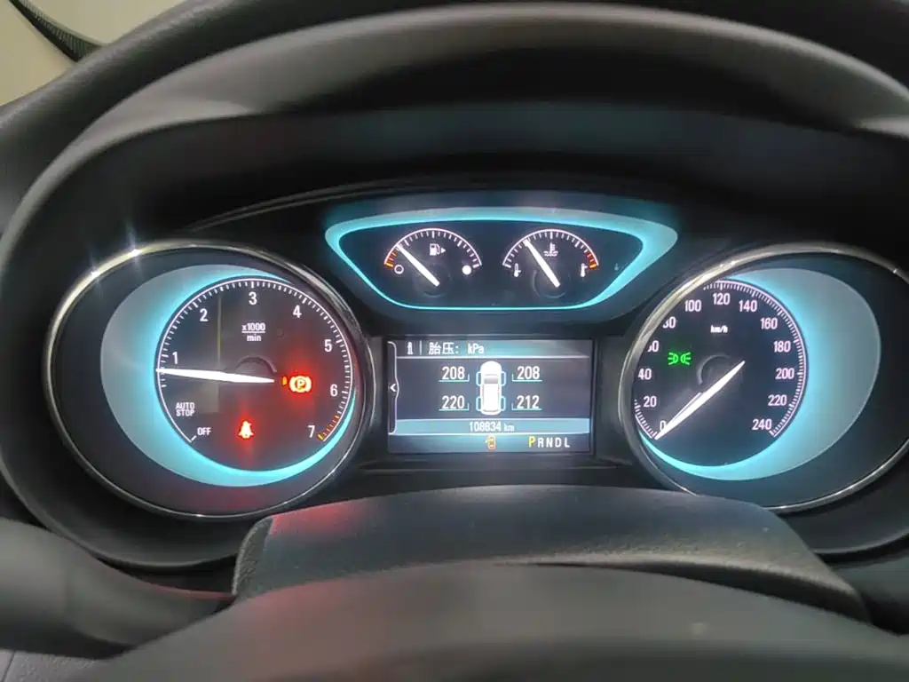Buick Envision Plus — миниатюра 12