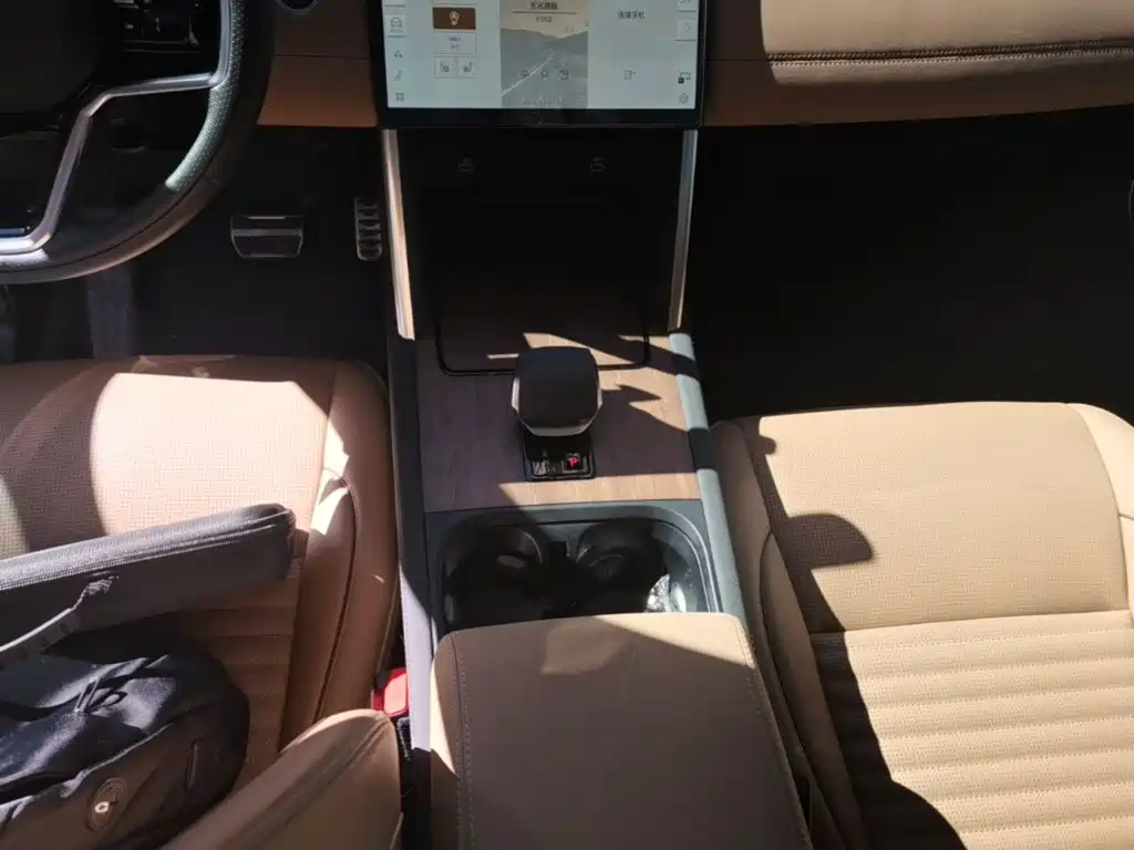 Land Rover Discovery Sport — миниатюра 14