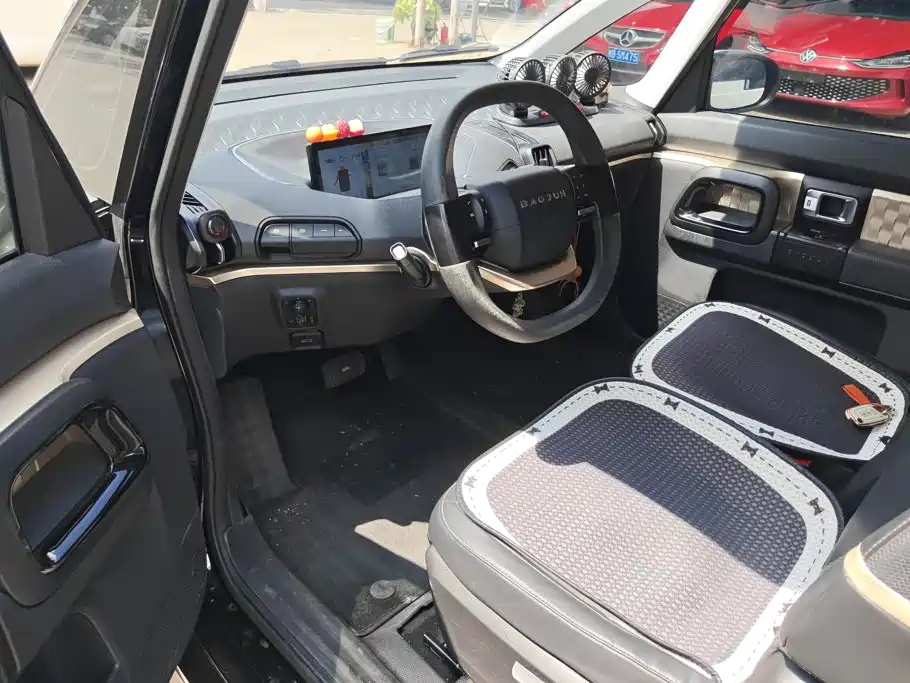 Baojun KiWi EV — миниатюра 9