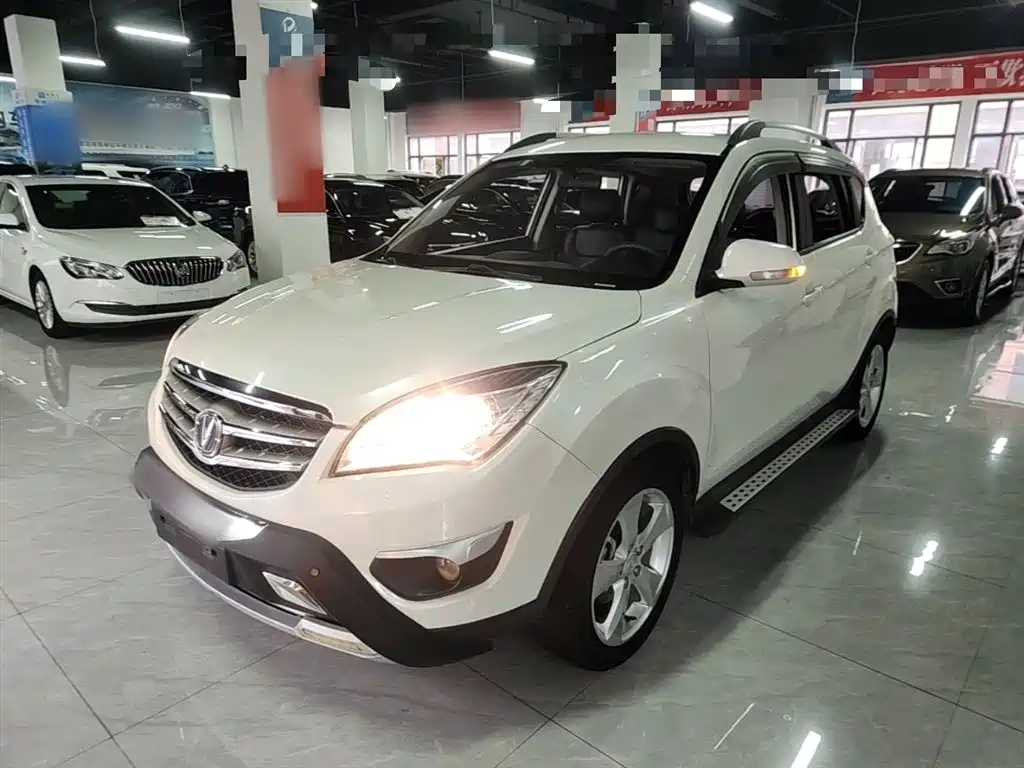 Купить Changan CS35