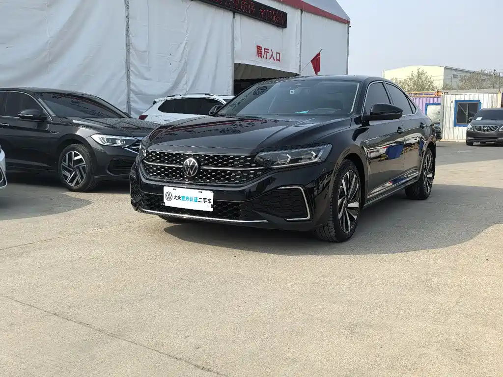 Volkswagen Passat 2022