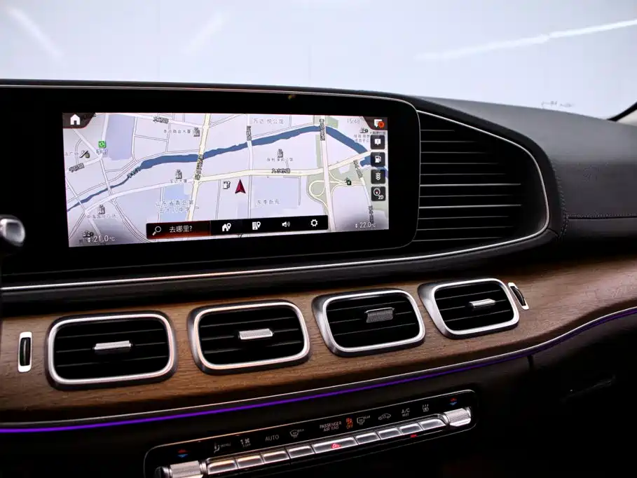 Mercedes-Benz GLE New Energy — миниатюра 8