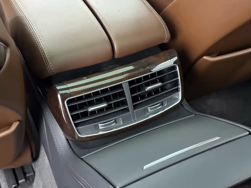 Audi A8 — миниатюра 15