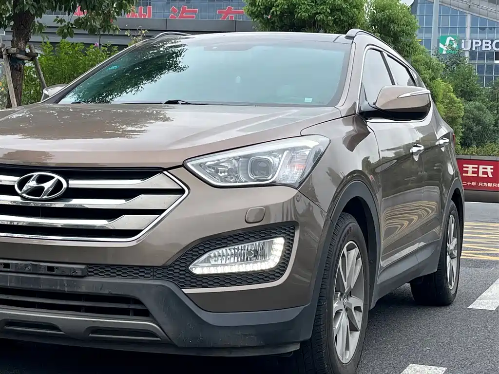 Hyundai Santa Fe — миниатюра 7