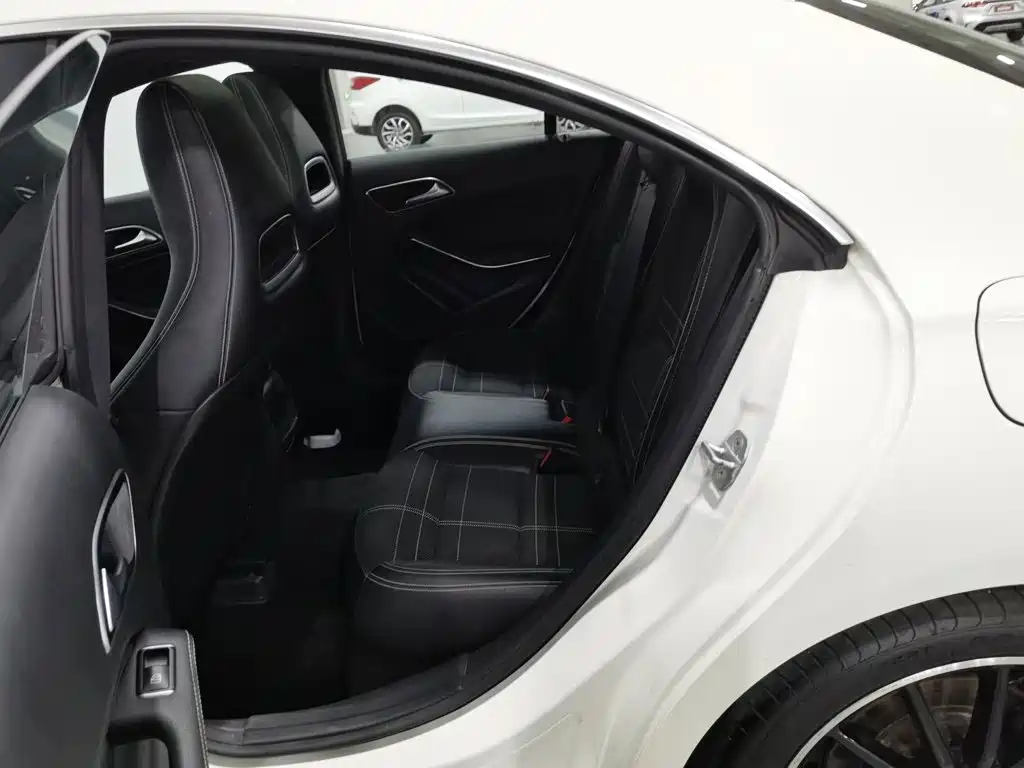 Mercedes-Benz CLA (Import) — миниатюра 15