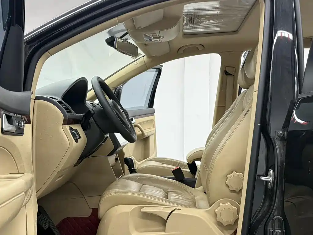 Volkswagen Touran — миниатюра 4
