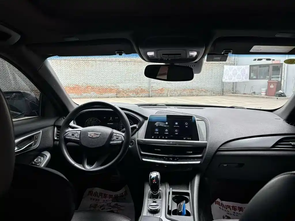 Cadillac CT5 — миниатюра 8