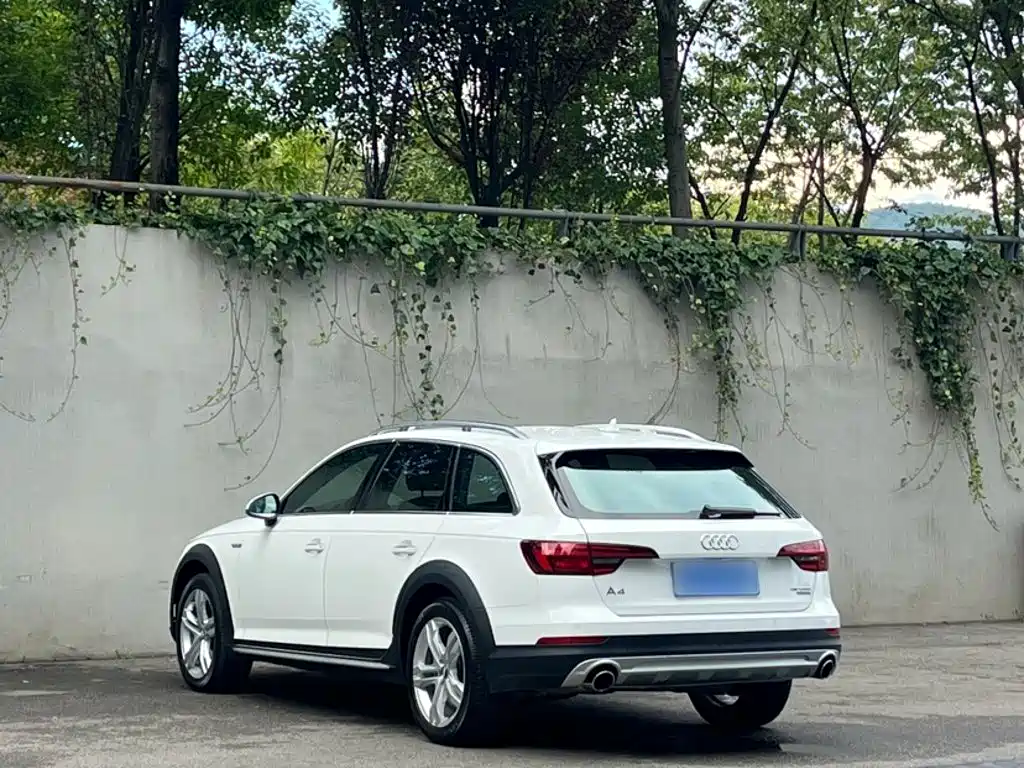 Audi A4 (Import) — миниатюра 12