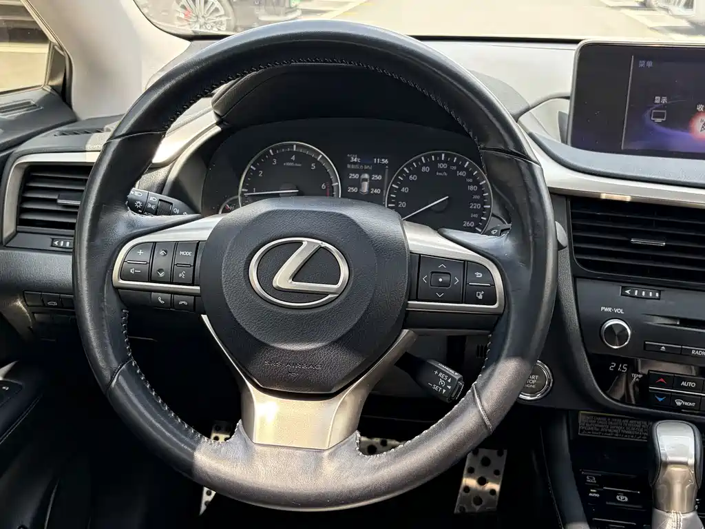 Lexus RX — миниатюра 10