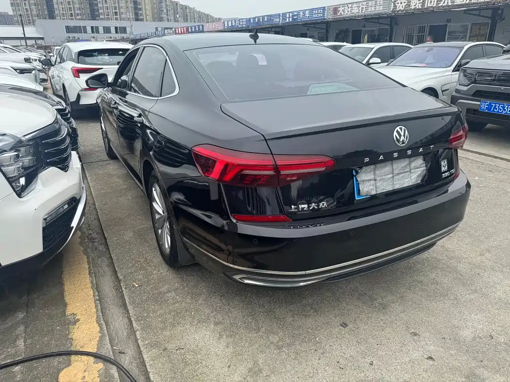 Volkswagen Passat — миниатюра 12