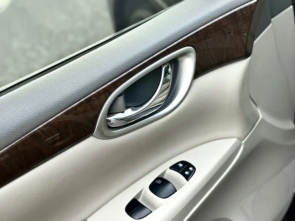 Nissan Sylphy — миниатюра 8