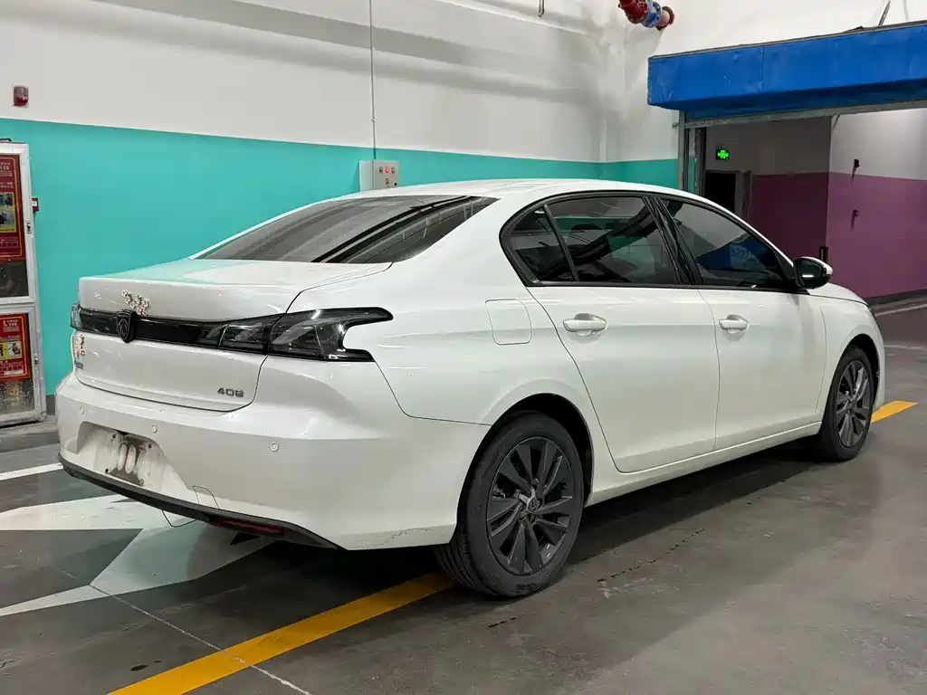 Peugeot 408 — миниатюра 7