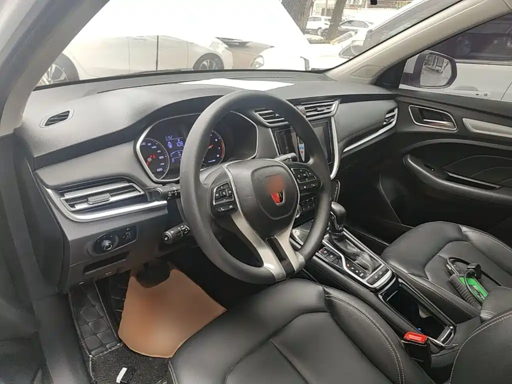 Roewe RX3 — миниатюра 11