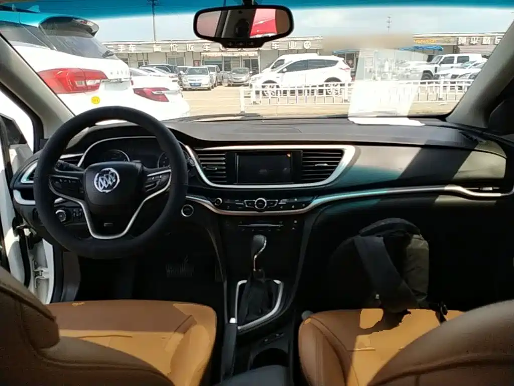 Buick Excelle — миниатюра 10