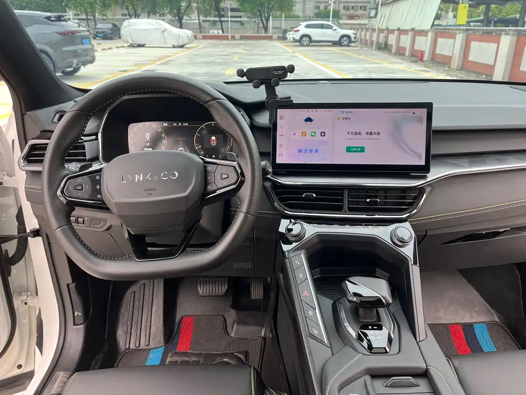 Lynk & Co 06 Remix 1.5T Dynamic Halo, фото 10