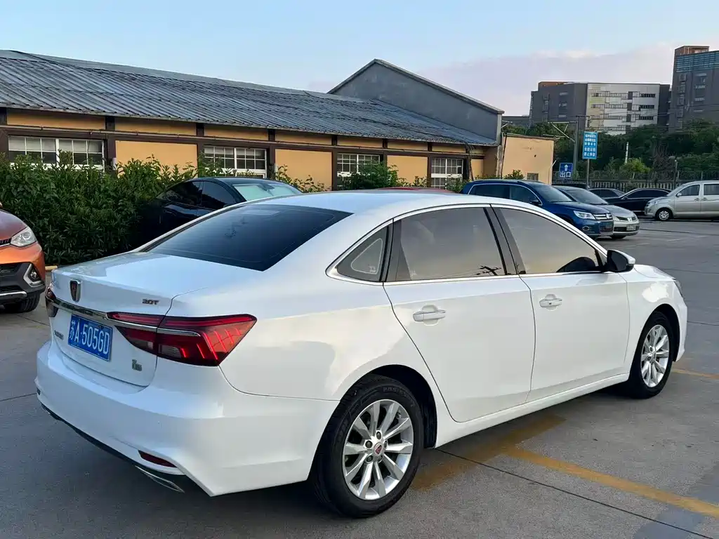 Roewe i6 2017 20T AT Smart