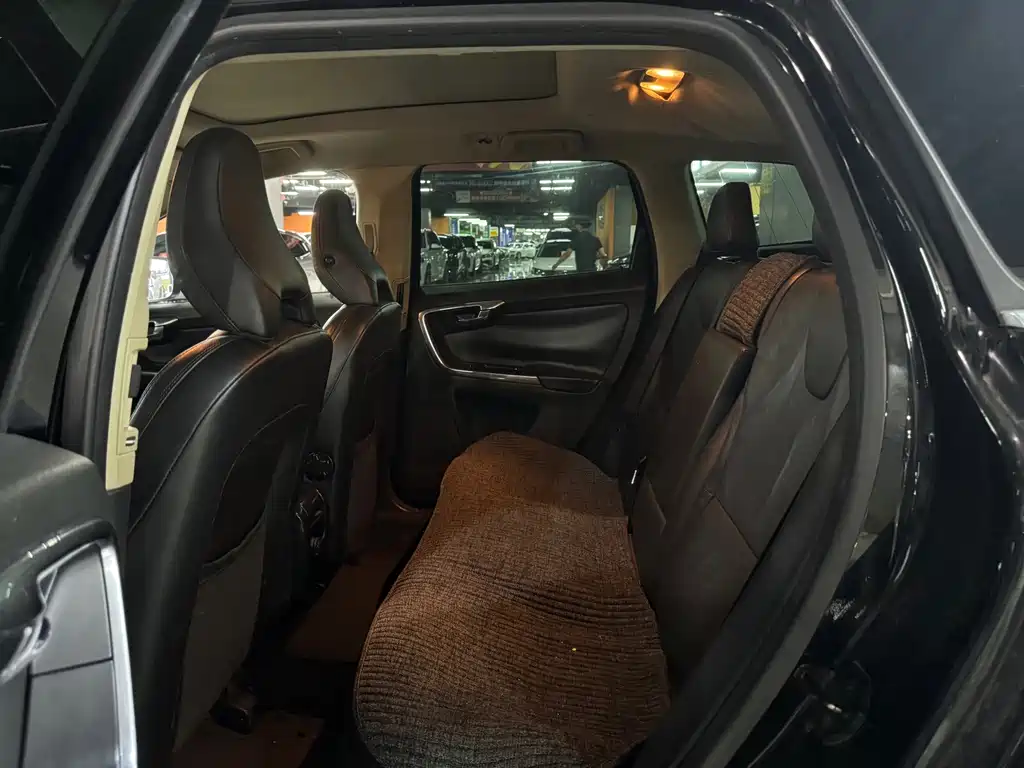 Volvo XC60 (Import) — миниатюра 5