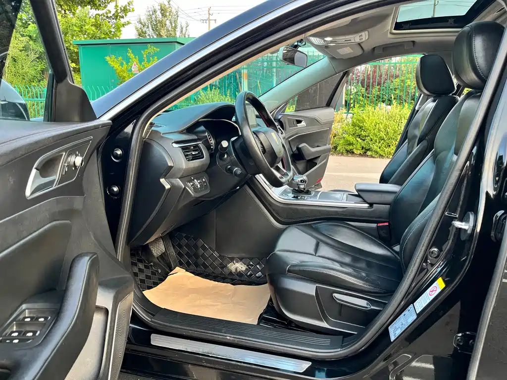 Hongqi H5 2020 1.5T DCT