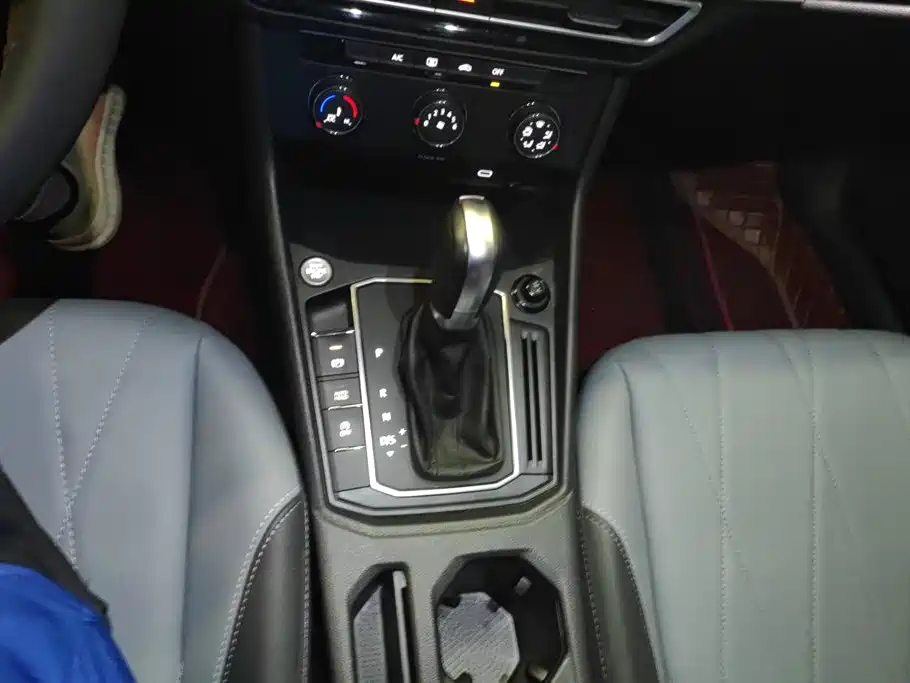 Volkswagen Lavida — миниатюра 16