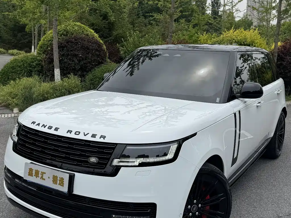 Land Rover Range Rover 2023 3.0 L6 400PS мест Long Wheelbase