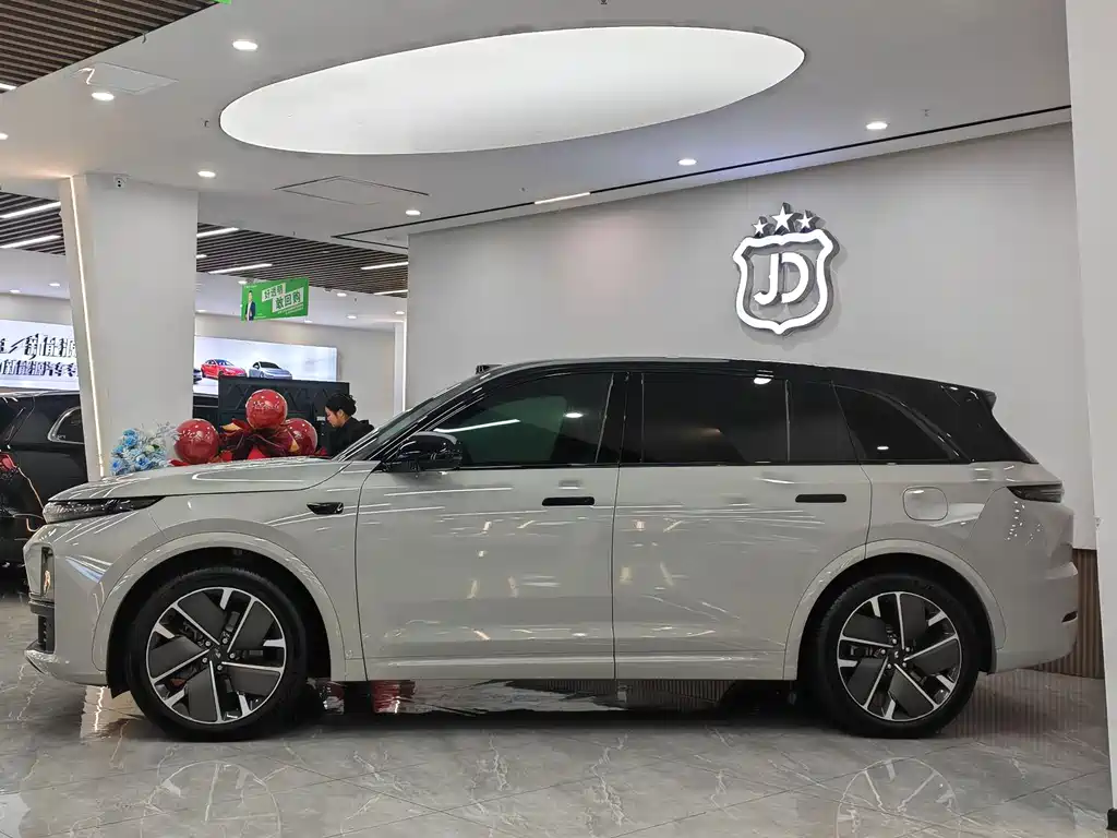 Li Auto IDEAL L7