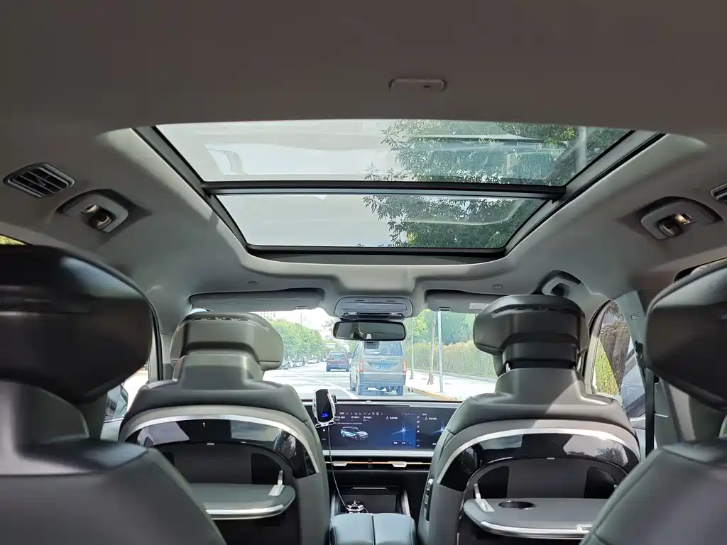 Ford Edge — миниатюра 26