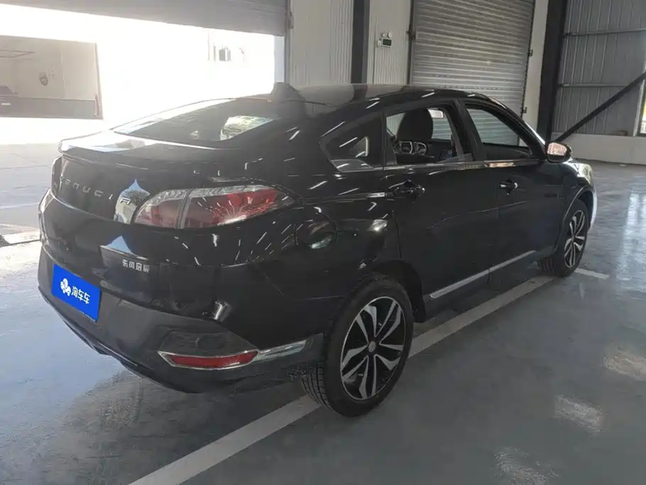 Venucia T90 — миниатюра 3