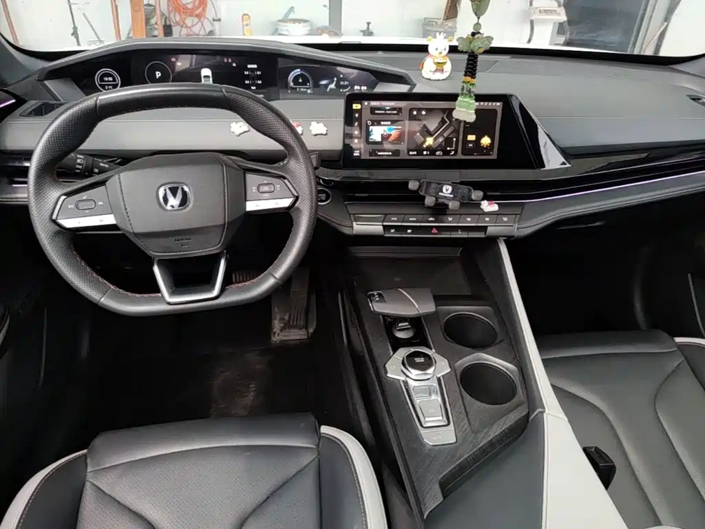 Changan UNI-V — миниатюра 13