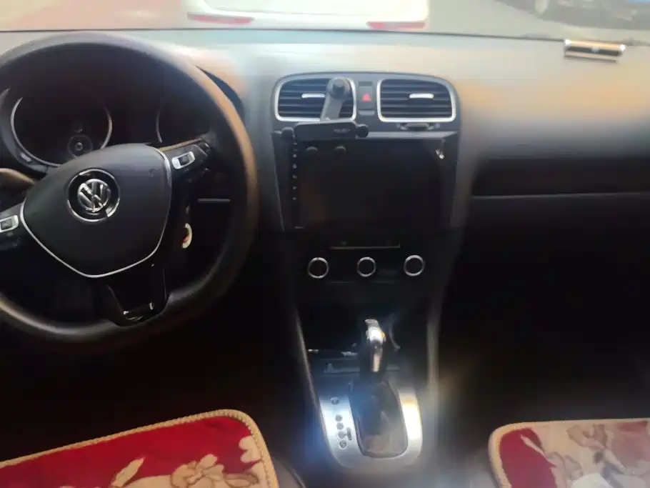 Volkswagen Golf — миниатюра 12