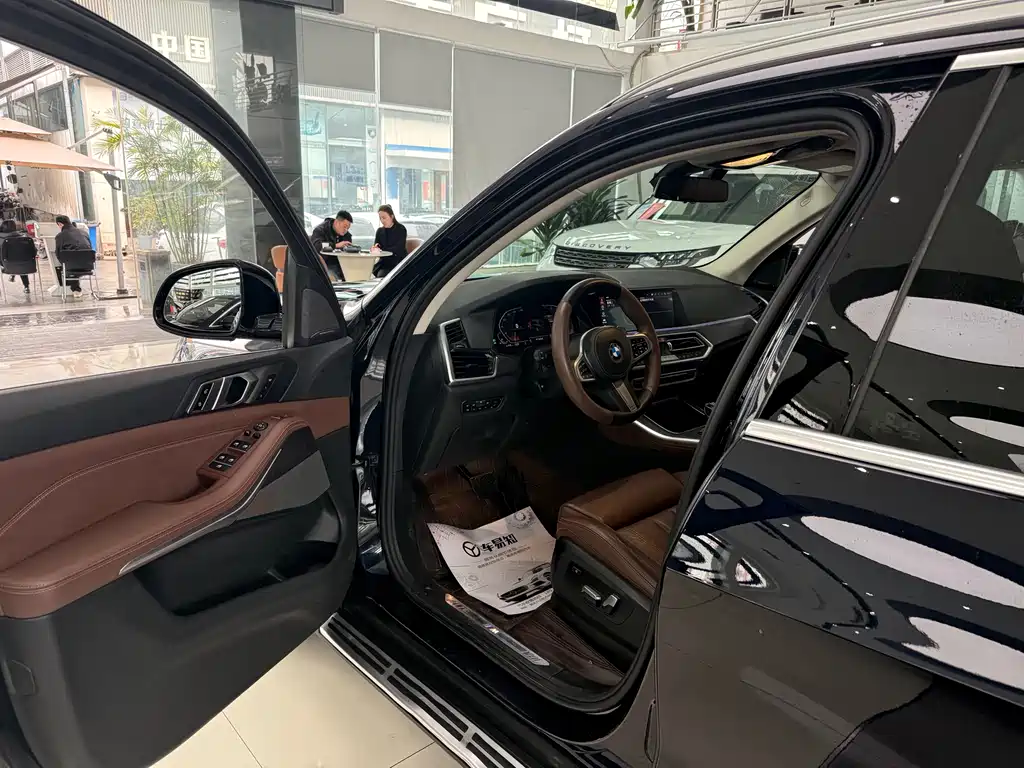BMW X5 2019 xDrive40i M Sport