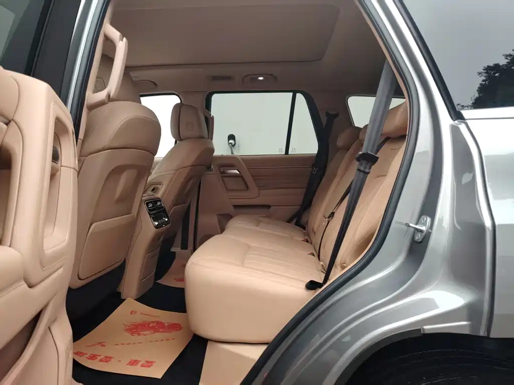 BAIC BJ60 2024 5 мест