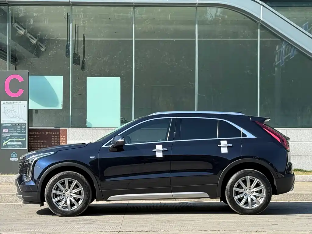 Cadillac XT4 — миниатюра 3