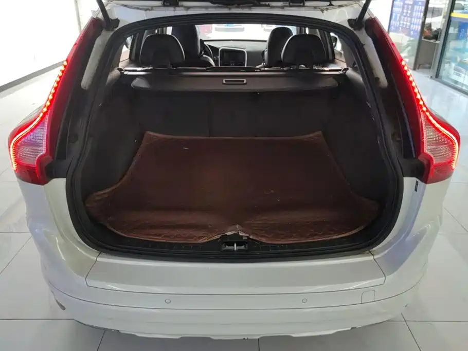 Volvo XC60 — миниатюра 4