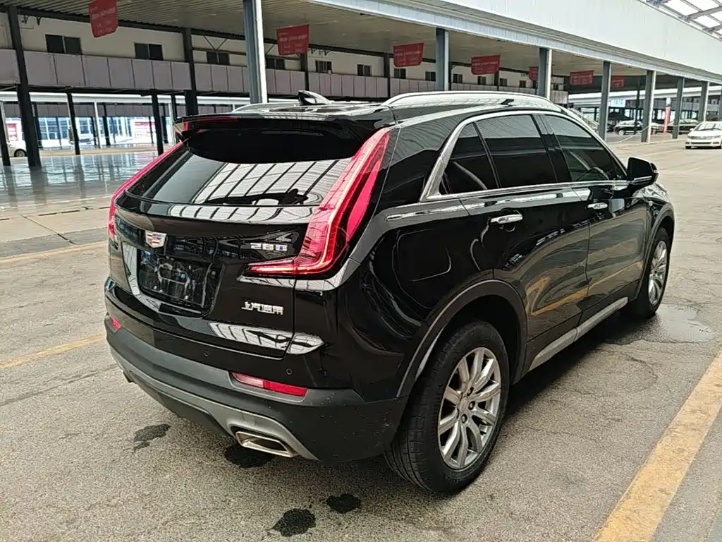 Cadillac XT4 — миниатюра 7