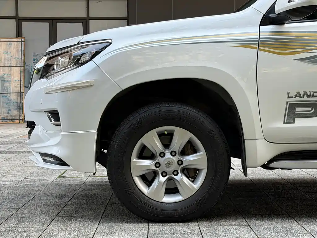 Toyota Land Cruiser Prado 2010 4.0L AT TX-L