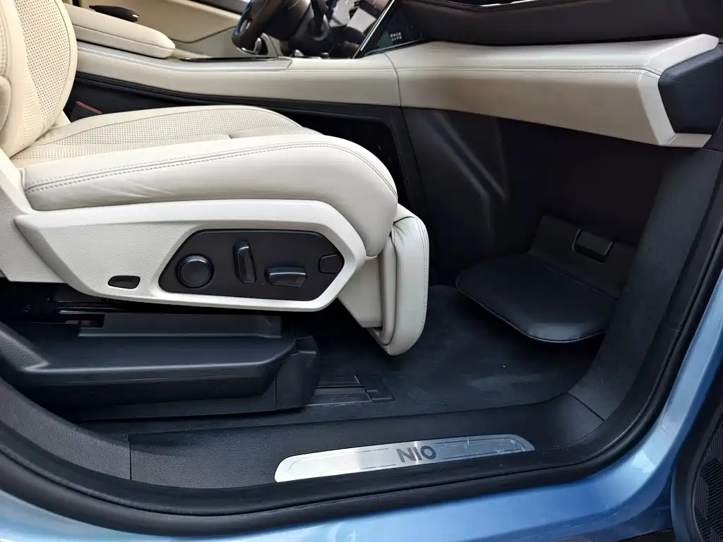 NIO NIO ES8