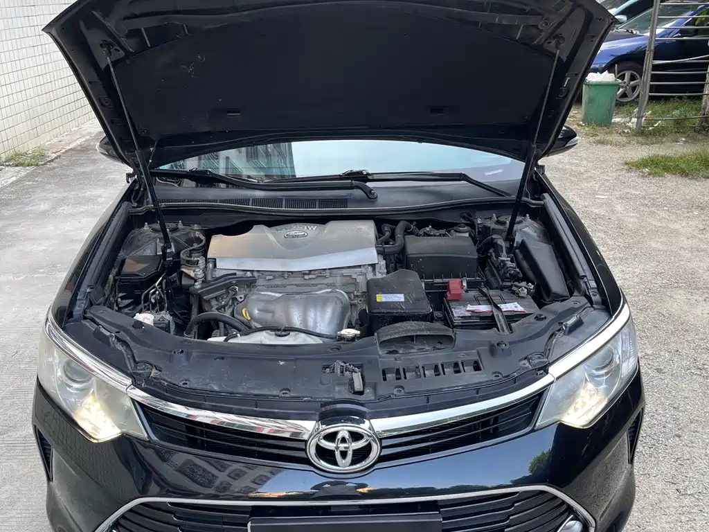 Toyota Camry — миниатюра 12