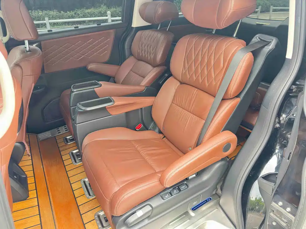 Honda Elysion — миниатюра 5